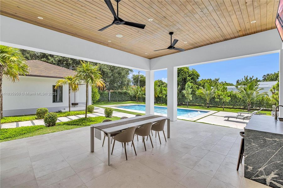 Furnished interior view inside a new home in , Pinecrest (Image 15).