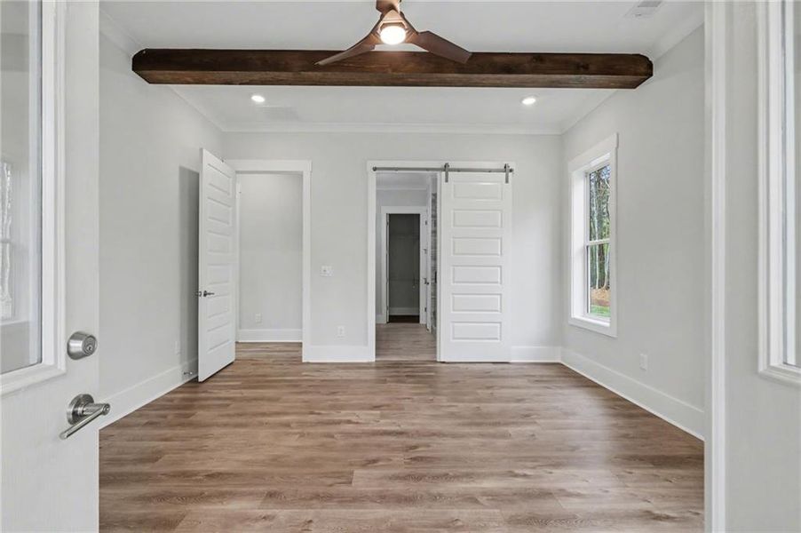 Spacious, unfurnished interior of a new home in , Clarkesville (Image 19).