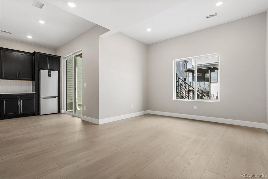 Spacious, unfurnished interior of a new home in Tribute at Lyric, Lone Tree (Image 26). Spacious, unfurnished interior of a new home in Tribute at Lyric, Lone Tree (Image 26).