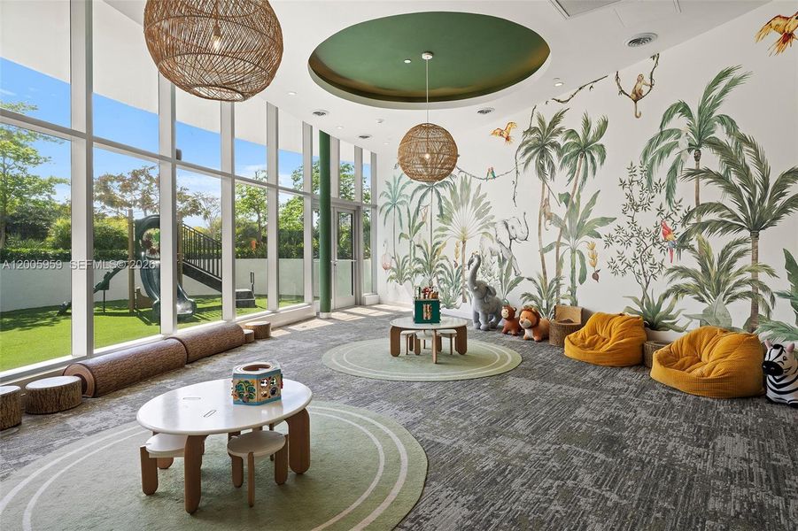 Community amenities in , Miami (Image 48).