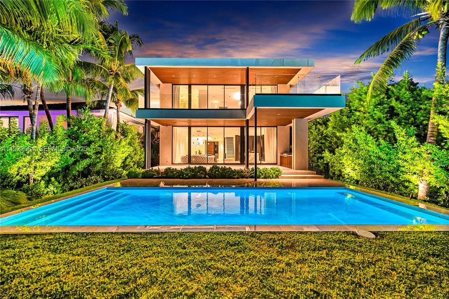 Exterior details and patio area of a home in , Miami Beach (Image 23).