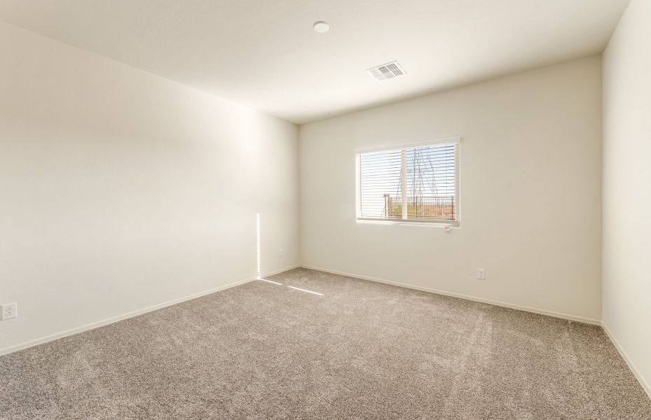 Spacious, unfurnished interior of a new home in Copper Falls, Buckeye (Image 20).