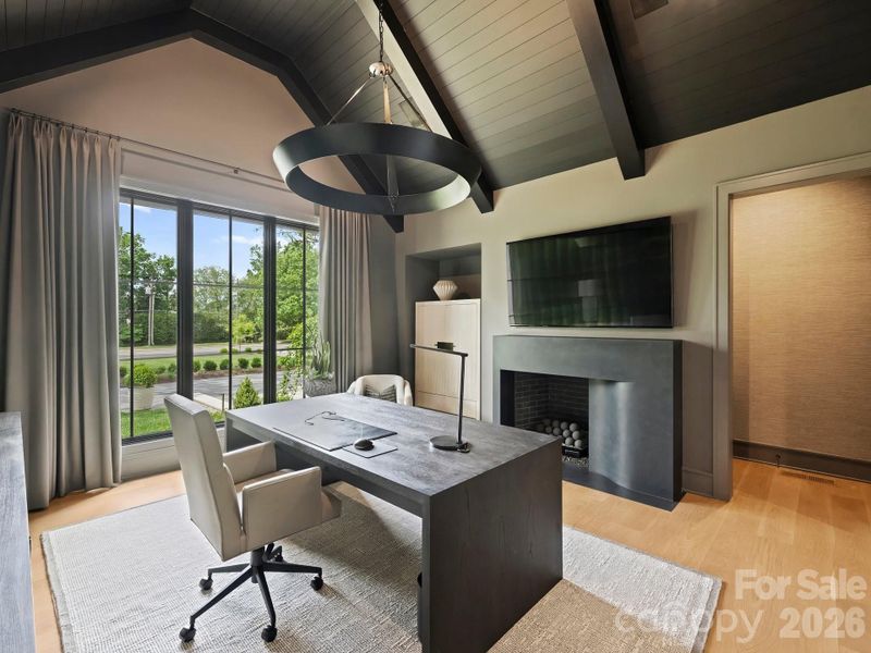 Office/flex guest room