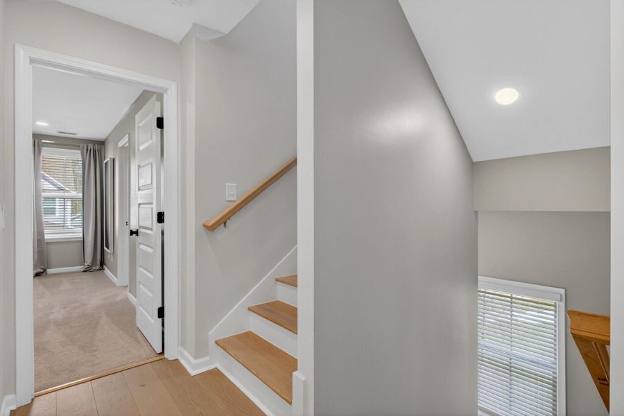 Spacious, unfurnished interior of a new home in Twin Lakes, Johns Island (Image 24).