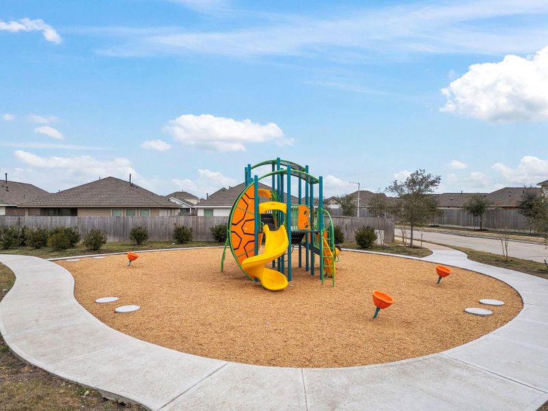 Community amenities in Riverwood Ranch, Angleton (Image 28).