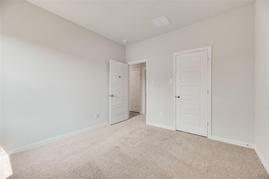 Spacious, unfurnished interior of a new home in Spiritas Ranch, Little Elm (Image 29). Spacious, unfurnished interior of a new home in Spiritas Ranch, Little Elm (Image 29).