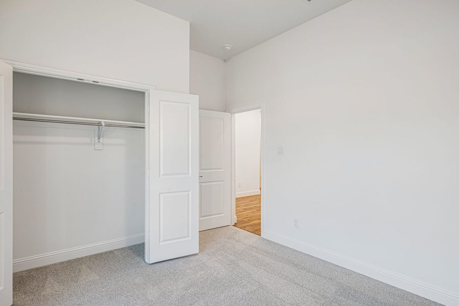 Spacious, unfurnished interior of a new home in Elevon, Lavon (Image 19). Spacious, unfurnished interior of a new home in Elevon, Lavon (Image 19).