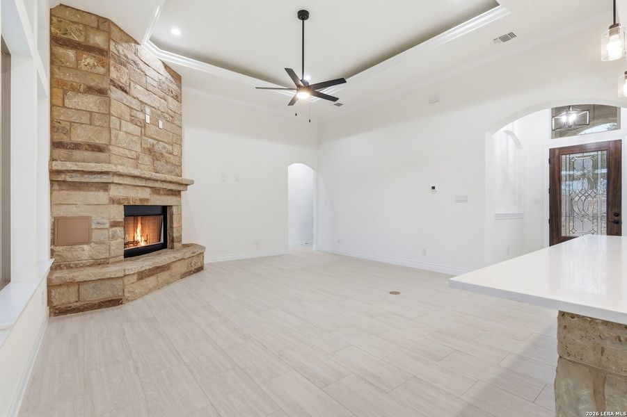 Spacious, unfurnished interior of a new home in , Spring Branch (Image 28). Spacious, unfurnished interior of a new home in , Spring Branch (Image 28).