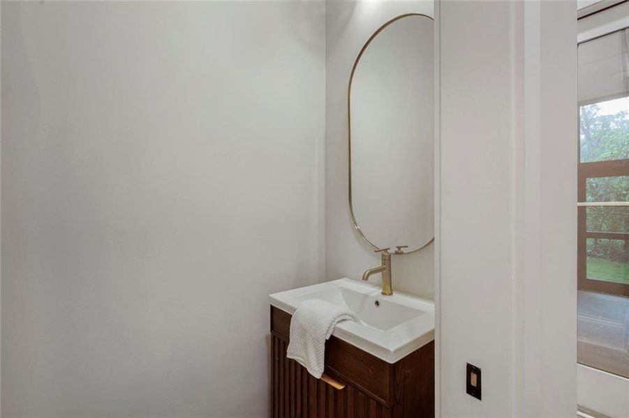 Furnished interior view inside a new home in , Atlanta (Image 32).