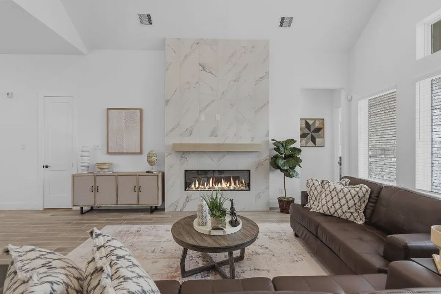 Representative furnished interior of a home built from the Sweetwater by Chesmar Homes in Steward Estates, Conroe (Image 9). Representative furnished interior of a home built from the Sweetwater by Chesmar Homes in Steward Estates, Conroe (Image 9).