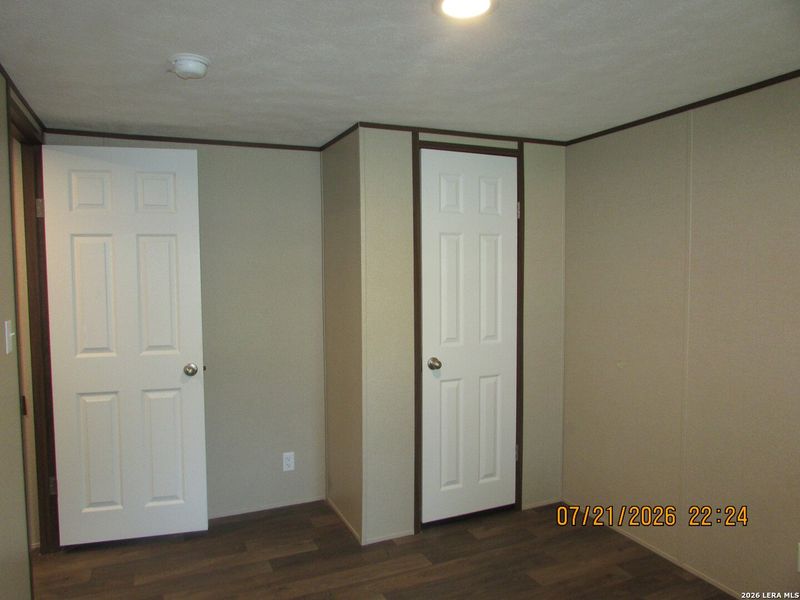 Spacious, unfurnished interior of a new home in , San Antonio (Image 25).