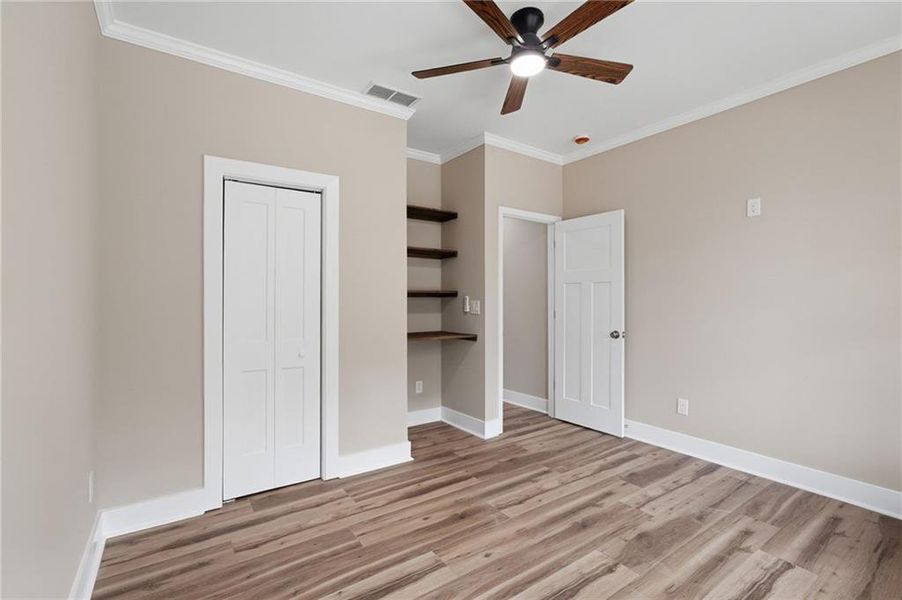 Spacious, unfurnished interior of a new home in , Stone Mountain (Image 43).