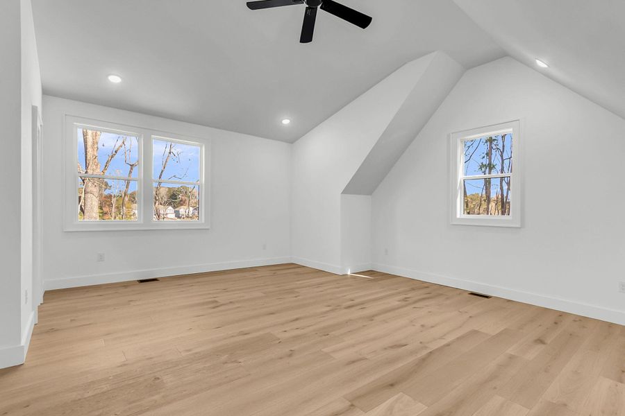 Spacious, unfurnished interior of a new home in , Summerville (Image 42).