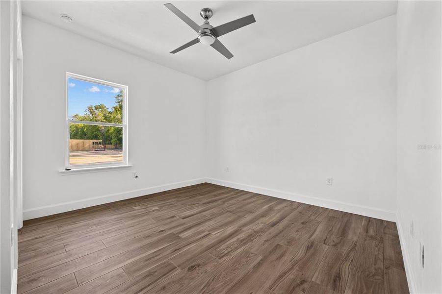 Spacious, unfurnished interior of a new home in , Gainesville (Image 22).