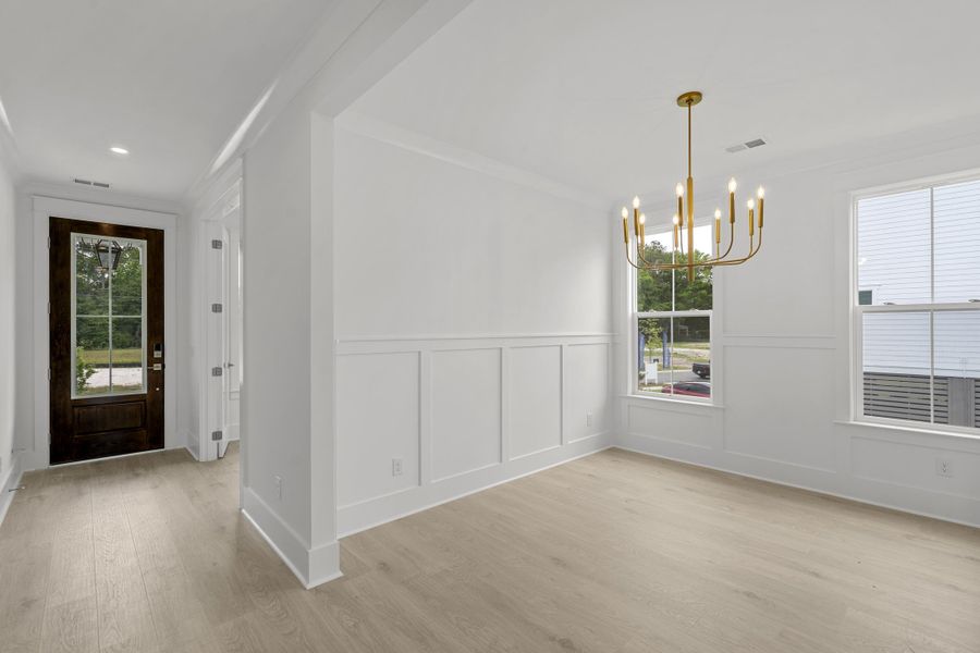 Spacious, unfurnished interior of a new home in Miller's Crossing, Johns Island (Image 16). Spacious, unfurnished interior of a new home in Miller's Crossing, Johns Island (Image 16).