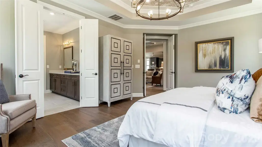Furnished interior view inside a new home in Handsmill on Lake Wylie, York (Image 9).