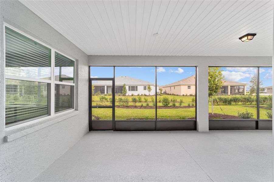 Exterior details and patio area of a home in , Ocala (Image 26).