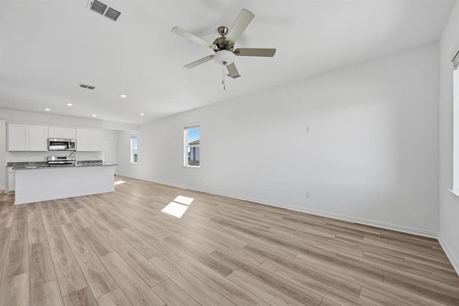 2783 Kyle Drive ~ Ready Now!