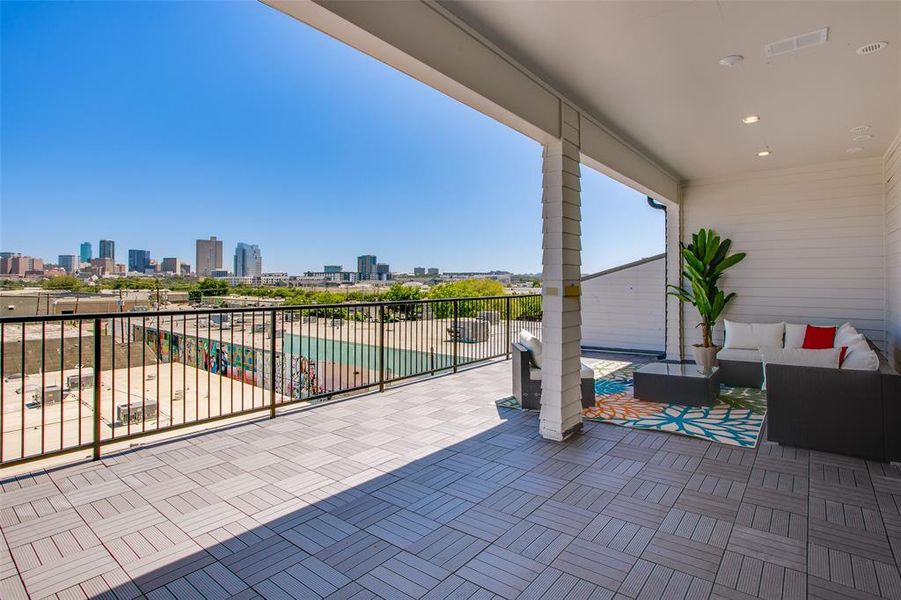 Rooftop deck with views to Downtown Fort Worth