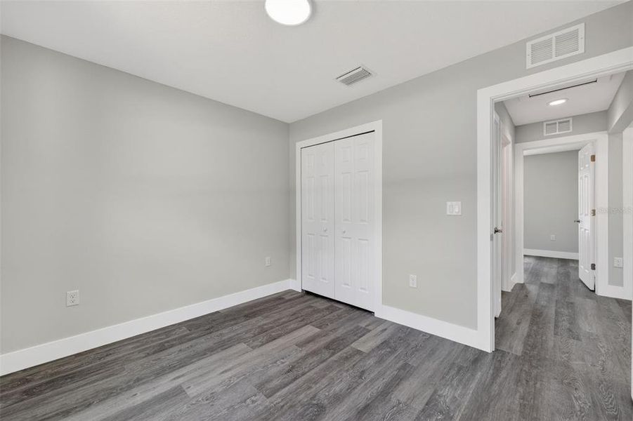 Spacious, unfurnished interior of a new home in , Dunnellon (Image 29).
