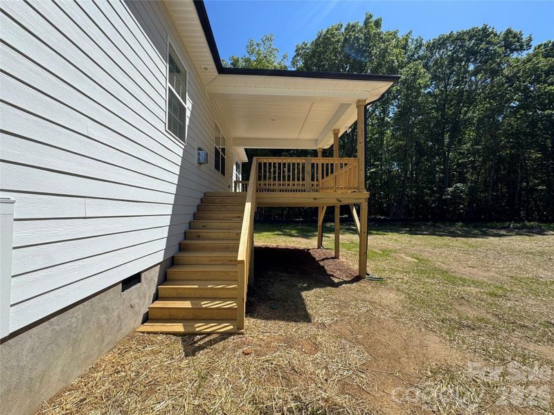 Exterior details and patio area of a home in Lauren Pines, York (Image 16).