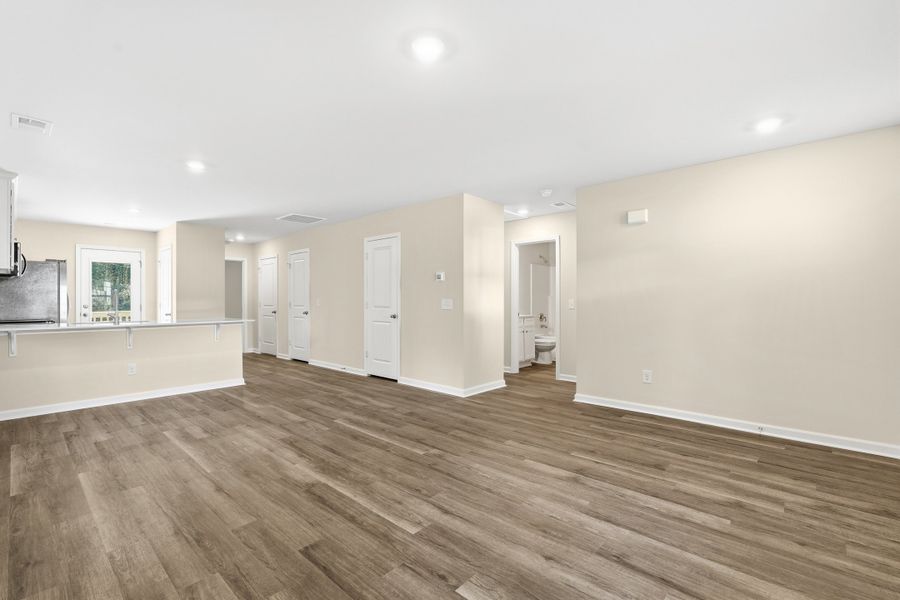 Representative unfurnished interior of a home built from the Dogwood B 1-Car by McGuinn Homes in Select Homesites Ridgeland, Ridgeland (Image 13).