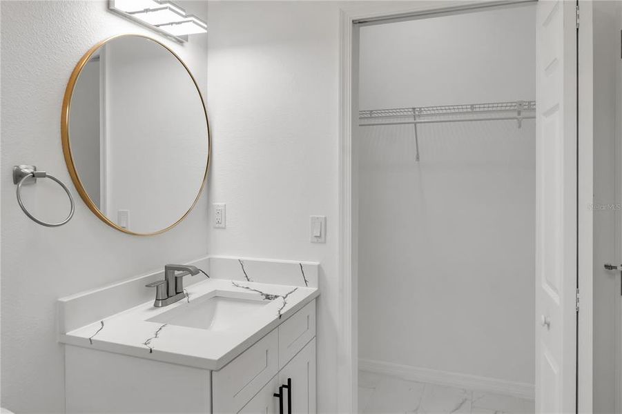 Furnished interior view inside a new home in , Orlando (Image 6).
