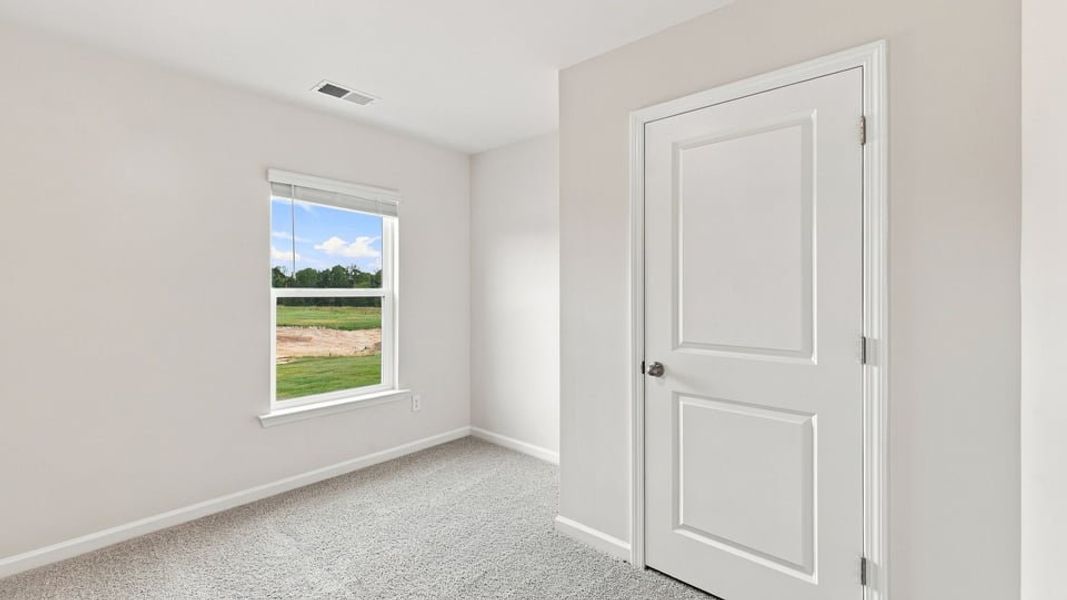 Spacious, unfurnished interior of a new home in Harrier Point, Woodruff (Image 25).