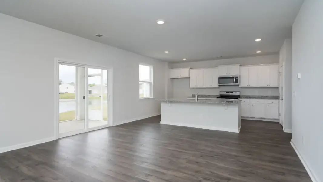 Spacious, unfurnished interior of a new home in Caspian Ridge, Richlands (Image 12).