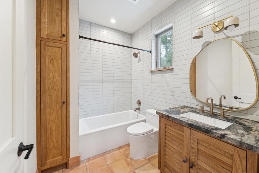 Furnished interior view inside a new home in , Cleveland (Image 10).