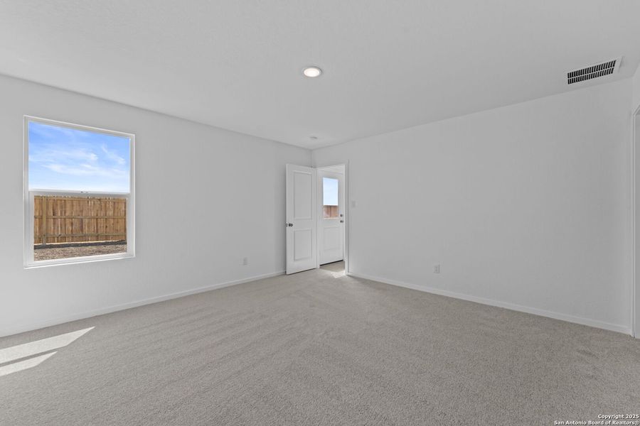 Spacious, unfurnished interior of a new home in , New Braunfels (Image 17). Spacious, unfurnished interior of a new home in , New Braunfels (Image 17).
