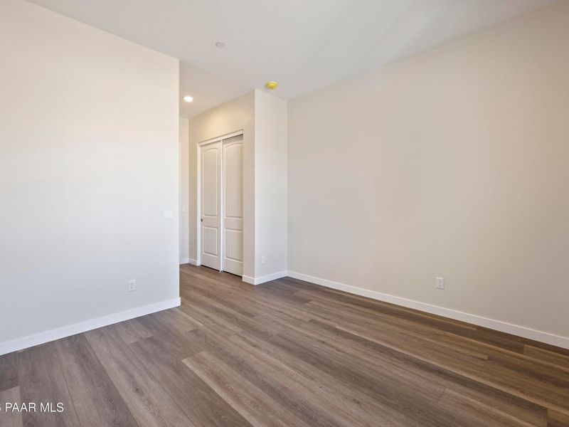 Spacious, unfurnished interior of a new home in Hidden Hills, Prescott (Image 36).