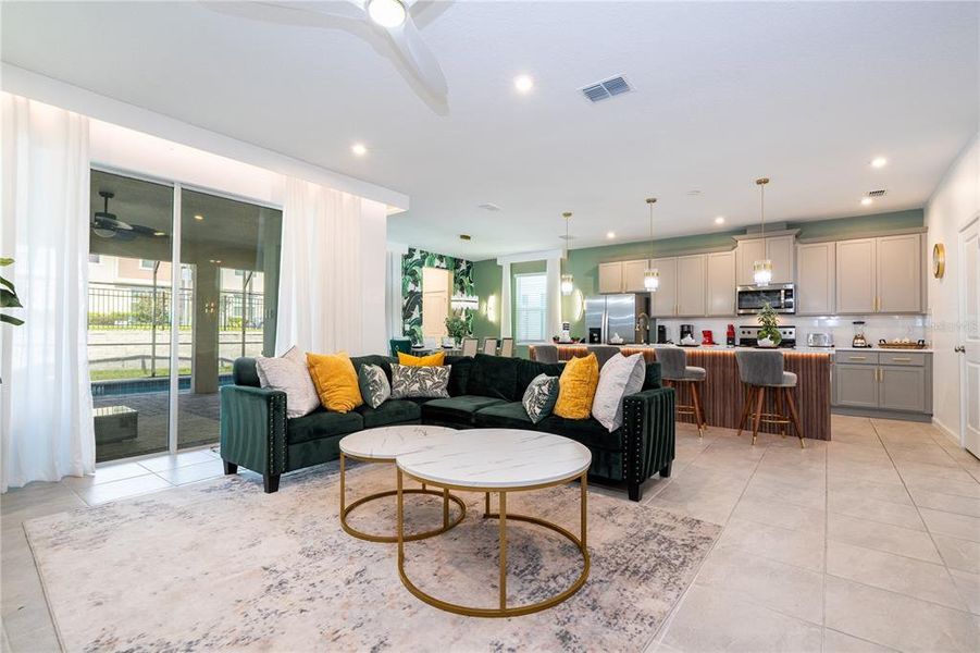Furnished interior view inside a new home in , Kissimmee (Image 7).
