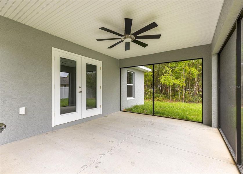 Exterior details and patio area of a home in , Summerfield (Image 22).