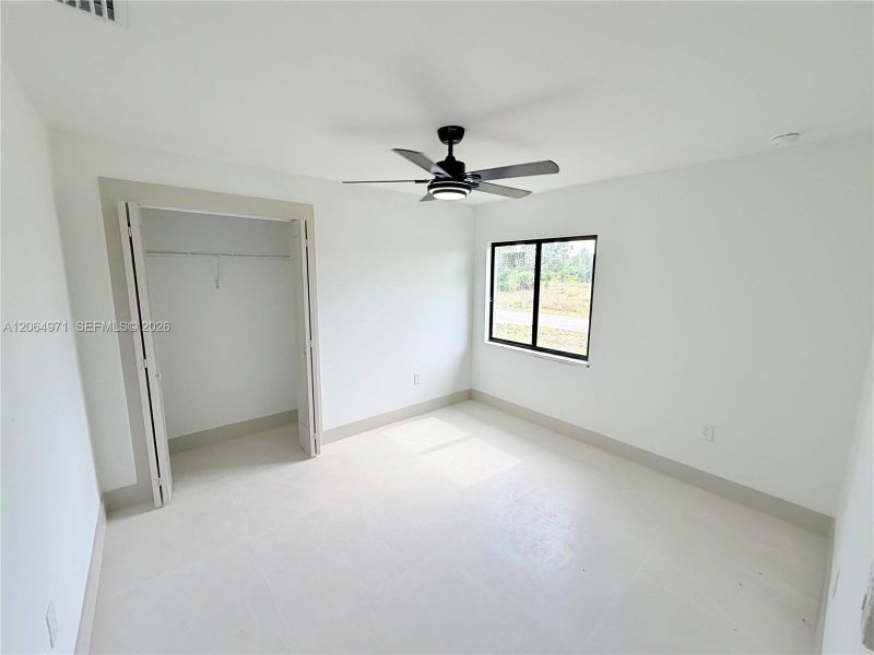 Spacious, unfurnished interior of a new home in , Lehigh Acres (Image 44).
