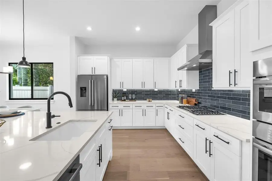 Furnished interior view inside a new home in , Orlando (Image 16).