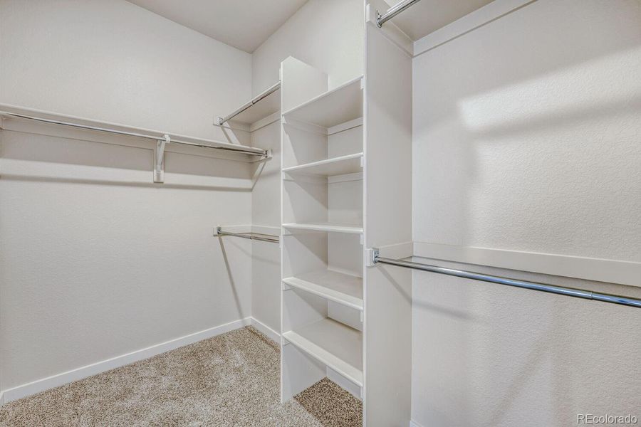 Image 40 of a home in Knolls.