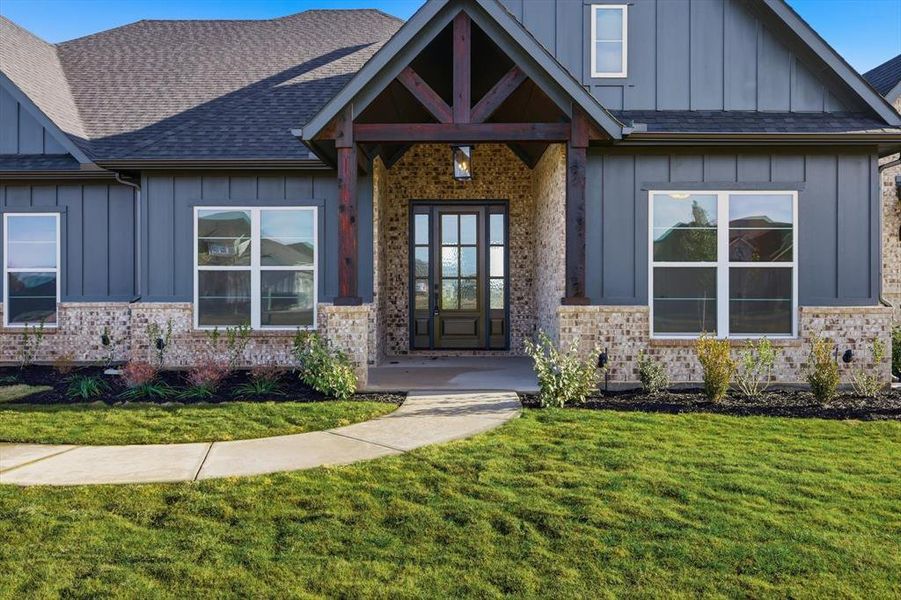 Exterior details and patio area of a home in , Godley (Image 4).