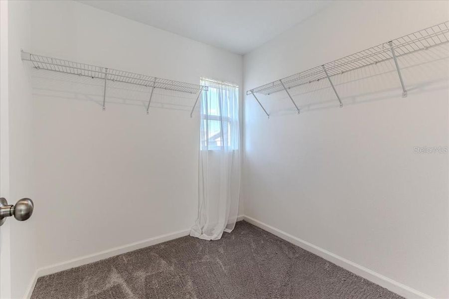 Spacious, unfurnished interior of a new home in Royal Highlands, Brooksville (Image 26).