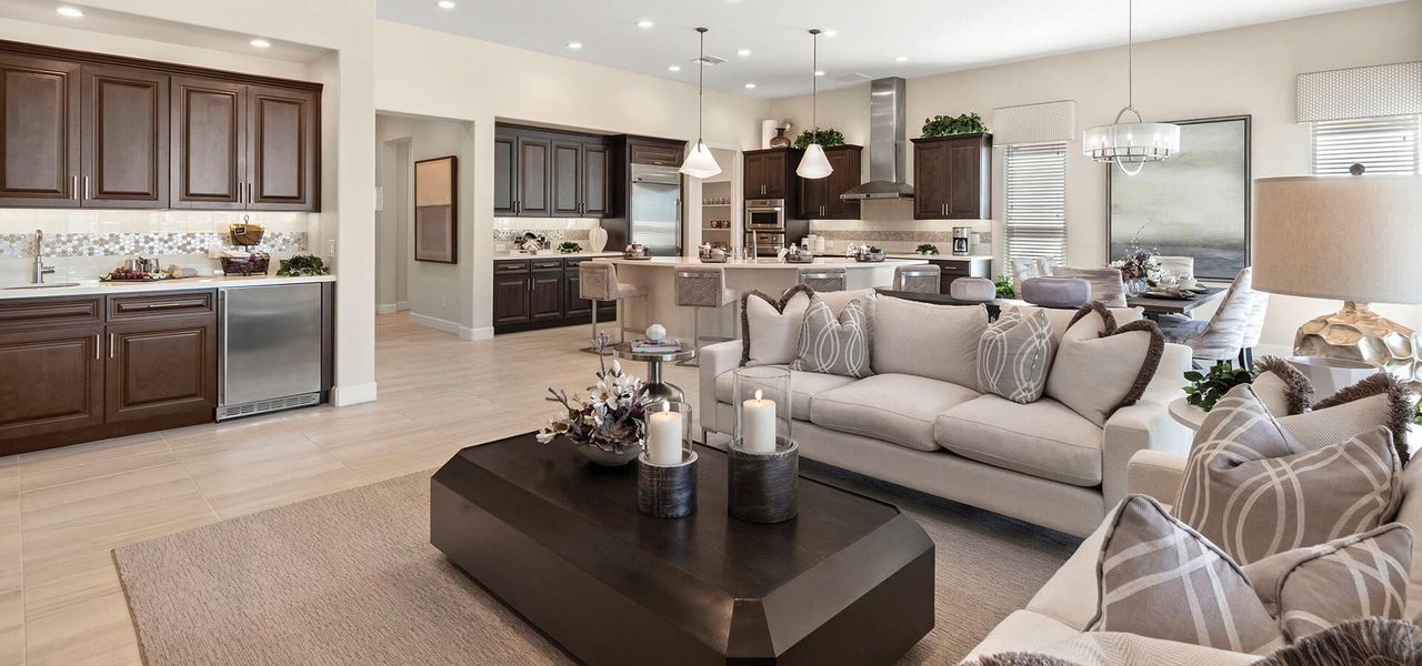 Representative furnished interior of a home built from the Vienta by Robson Resort Communities in Robson Ranch Arizona, Eloy (Image 10).