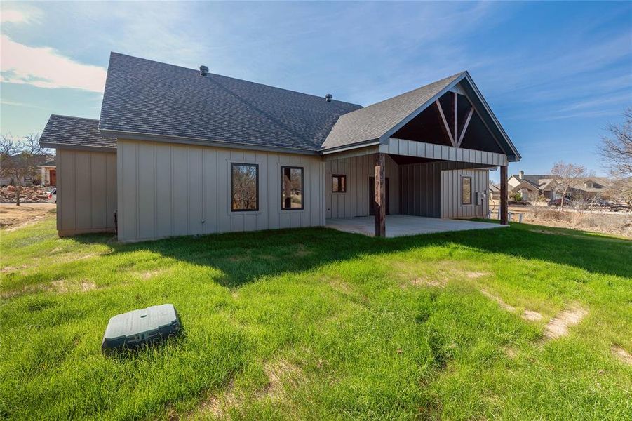 Exterior details and patio area of a home in , Graham (Image 4).