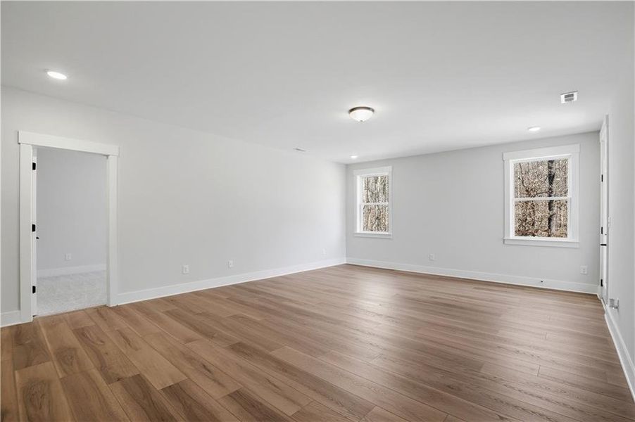 Spacious, unfurnished interior of a new home in , Dawsonville (Image 71).