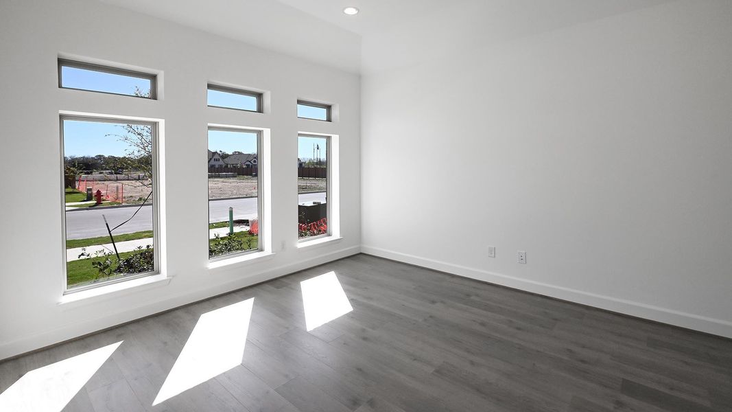 Spacious, unfurnished interior of a new home in Juniper Springs, Lockhart (Image 18).