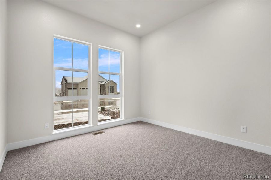 Spacious, unfurnished interior of a new home in , Fort Collins (Image 9).