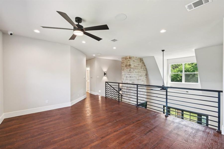 Spacious, unfurnished interior of a new home in , Gun Barrel City (Image 18). Spacious, unfurnished interior of a new home in , Gun Barrel City (Image 18).