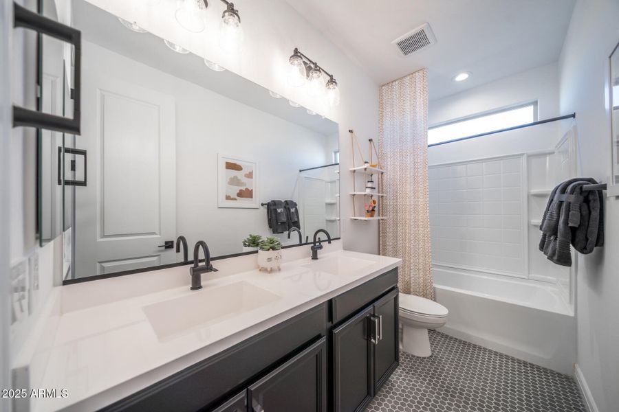 7925 E Raleigh Avenue