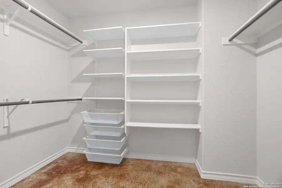 Image 21 of a home in .