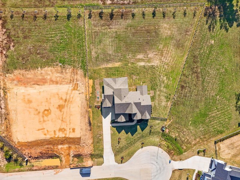 Image 42 of a home in Bentwood Farms.