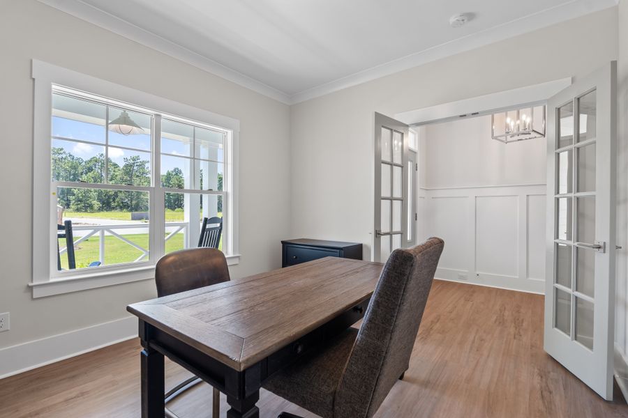 Representative furnished interior of a home built from the Scout by Bill Clark Homes in Sidbury Landing, Wilmington (Image 62).