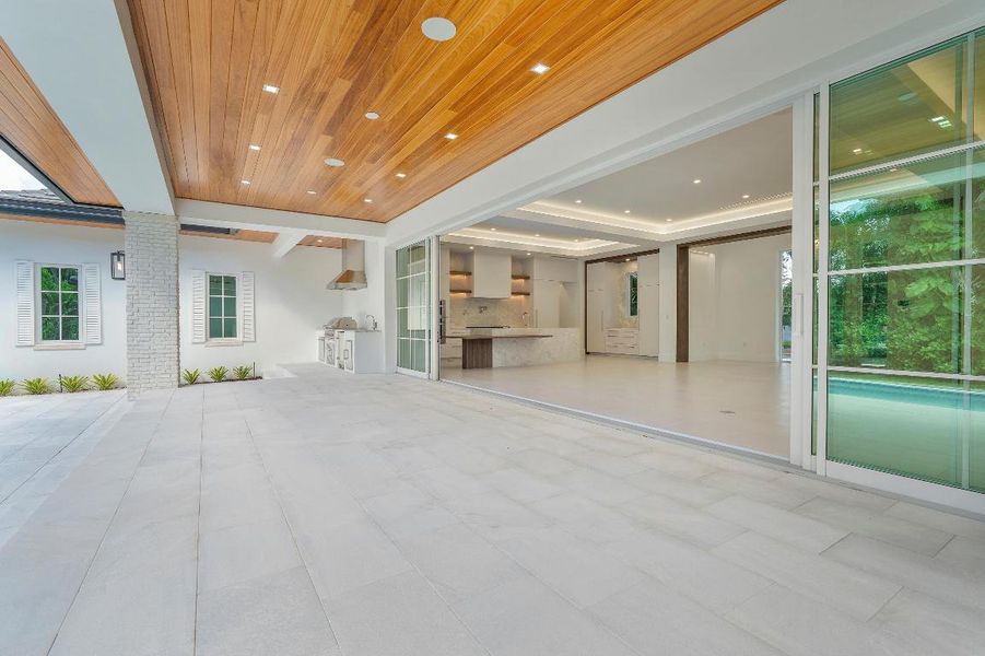 083-420 Barbarossa Ave_083